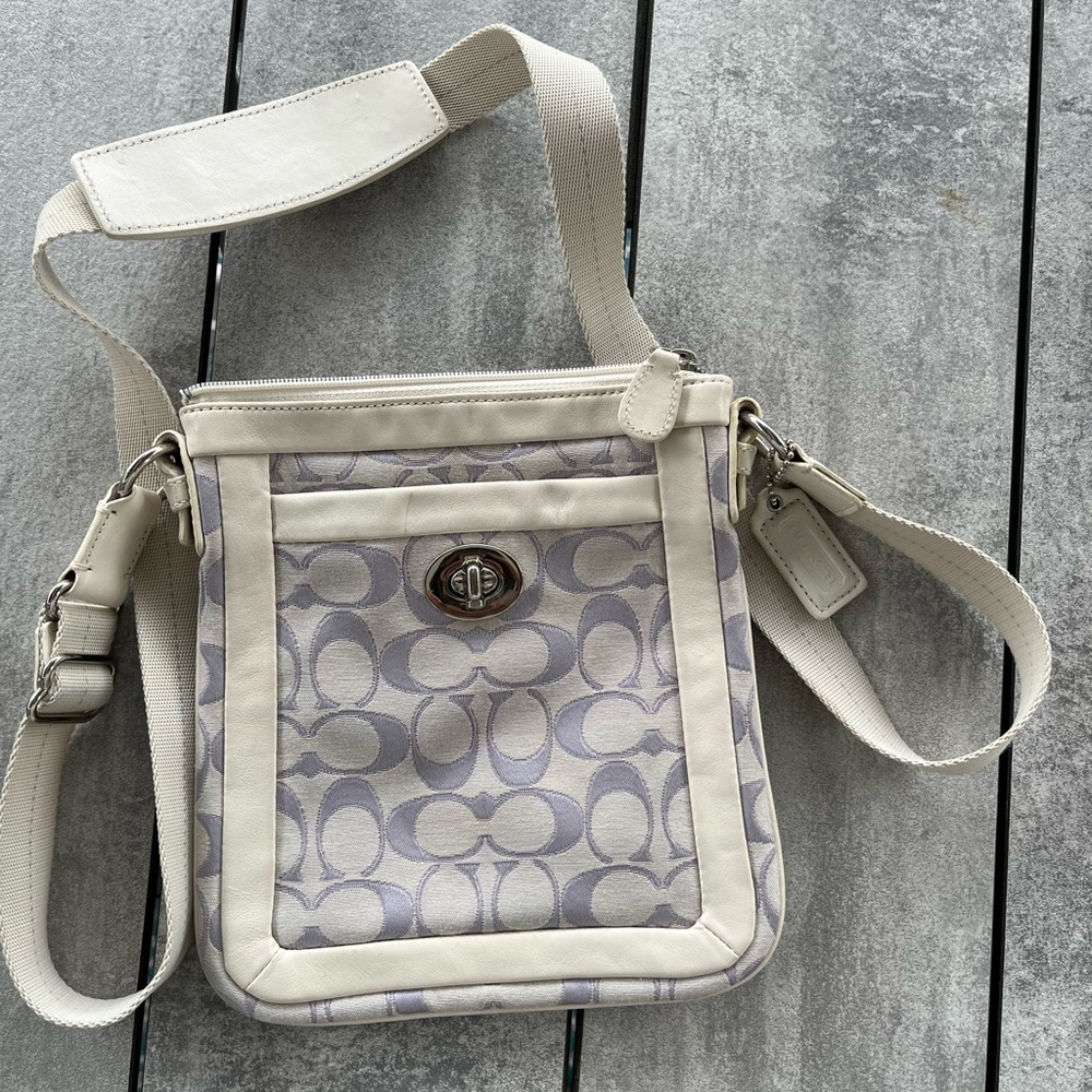 Coach Cream and Lavender Crossbody Bag M0893-42664